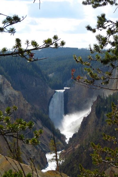 morelowerfalls.jpg