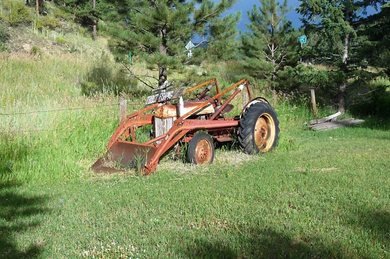 oldtractor.jpg
