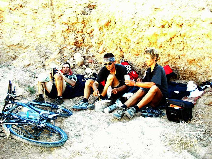 _inthedesert_700x525.jpg