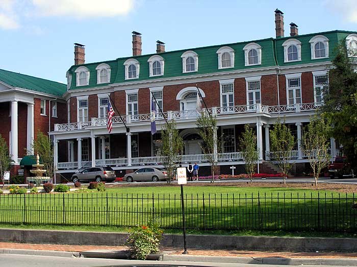 _virginia_700x5256.jpg
